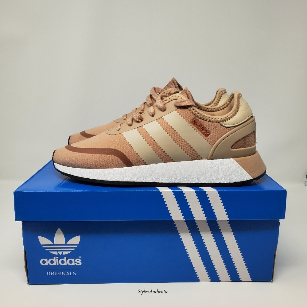 New Adidas N-5923 Womens size 8